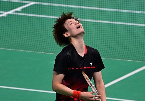 射出中超球 射出中超球