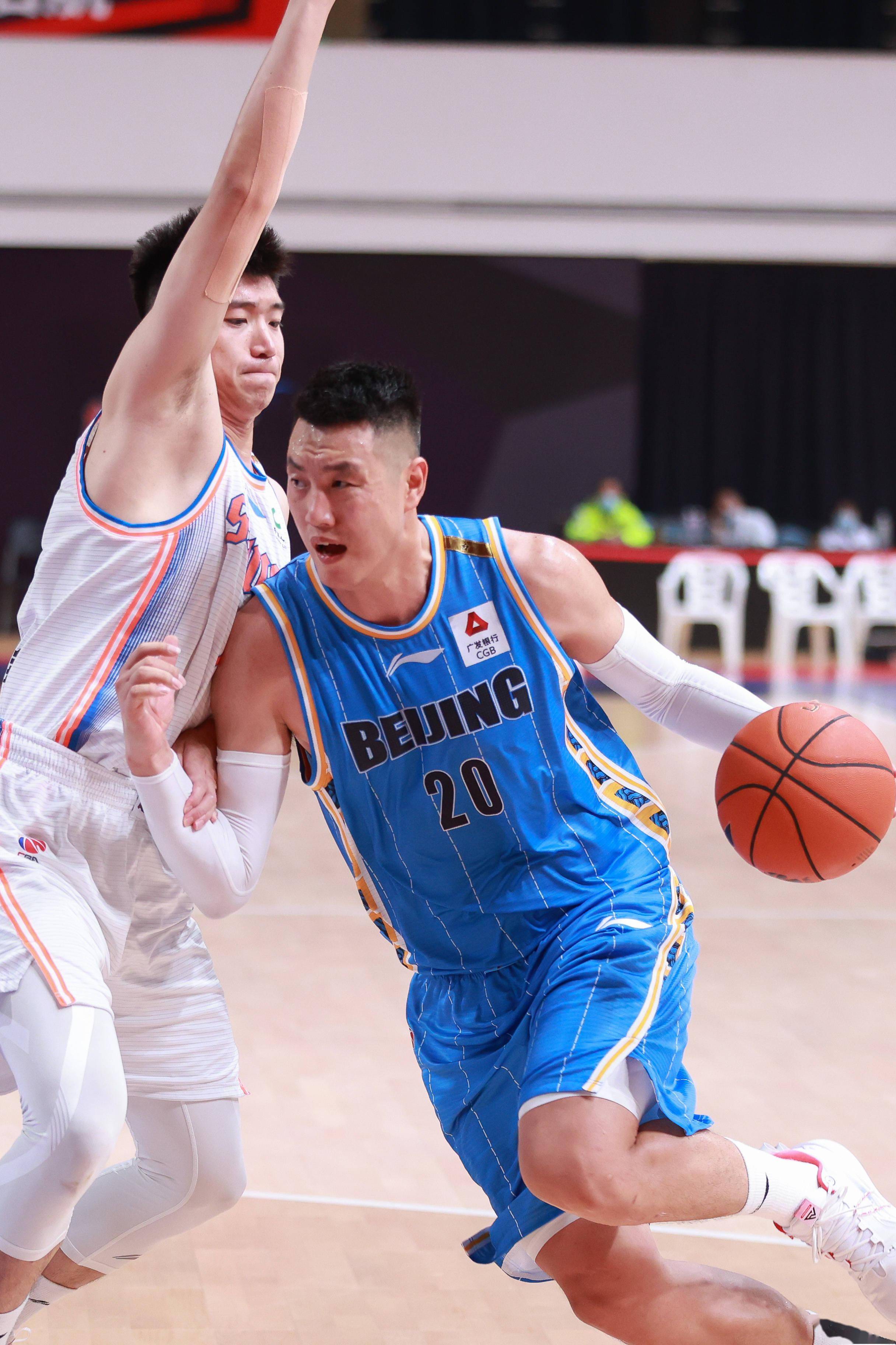 情与勇气的 情与勇气的